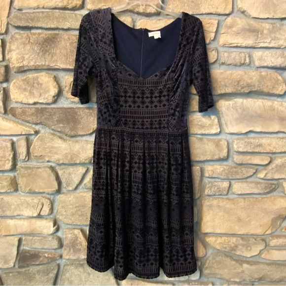 Meadow Rue Anthropologie Women's Velvet Midi Print Feminine Black small pretty! - Picture 14 of 14